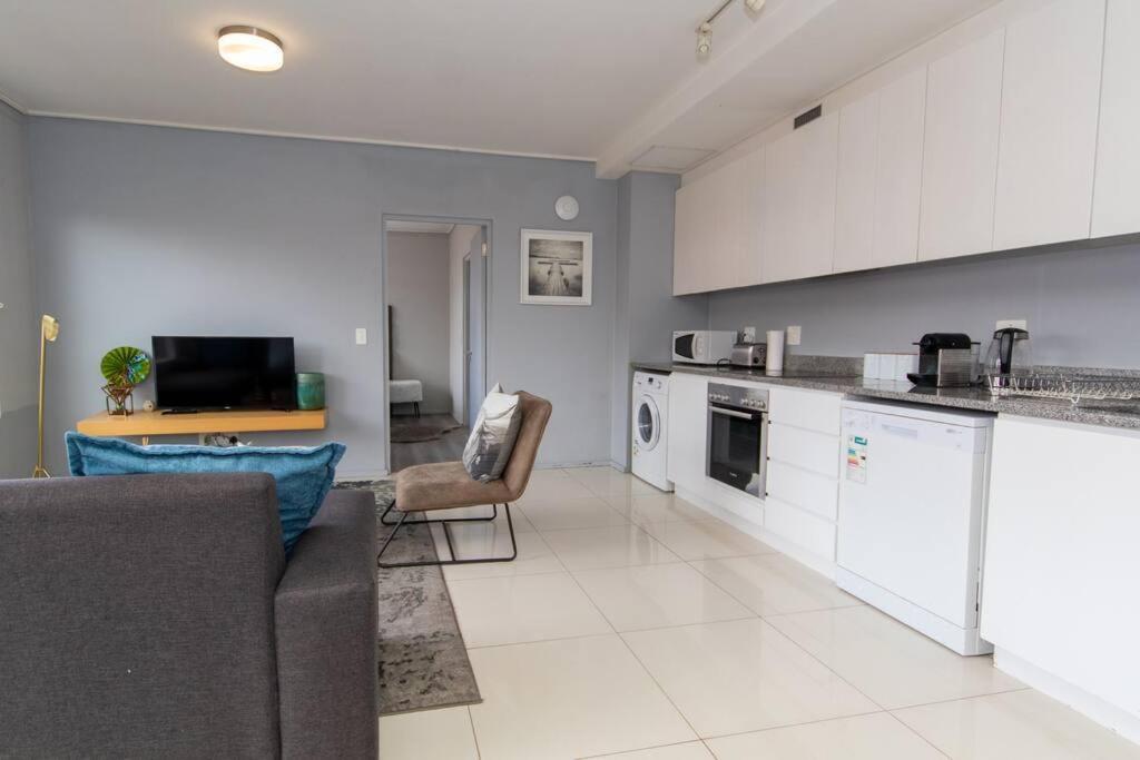 305 Odyssey Green Point One Bed *